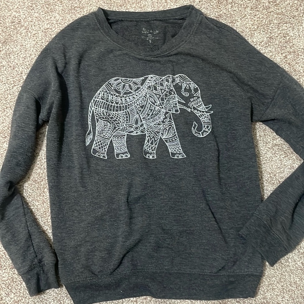 Cute elephant light sweatshirt